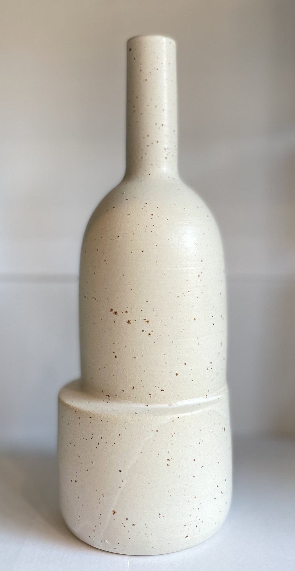 Off-Centre Bud Vase | White Speckle vase LAM CERAMICA VENEZIA 