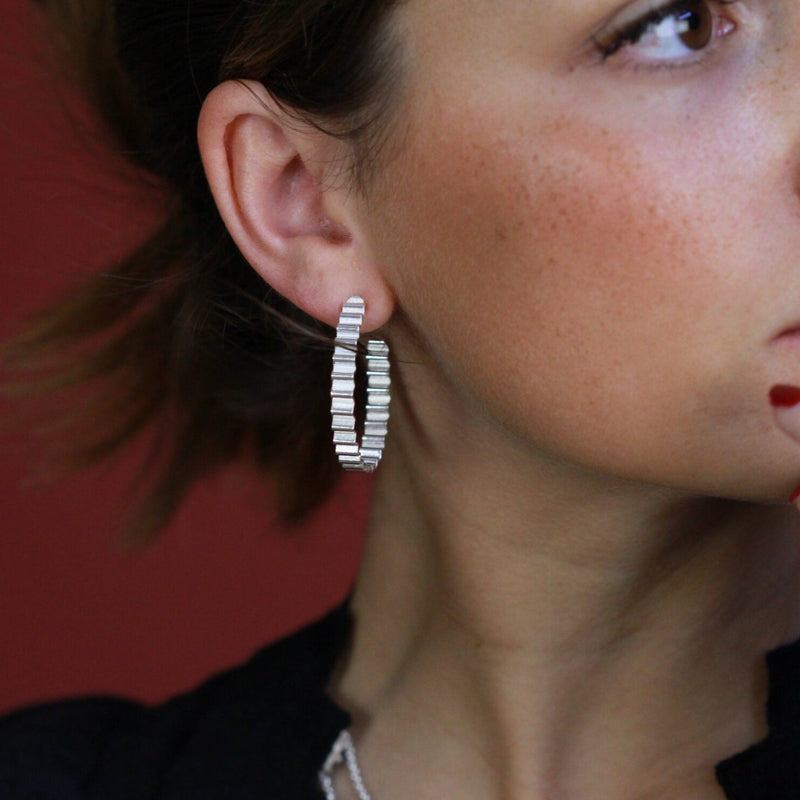 OLIVIA TAYLOR - LARGE ONDULÉE HOOP EARRINGS Jewellery OLIVIA TAYLOR SILVER 